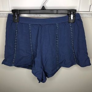 Tobi Periwinkle Crotchet Detail Shorts